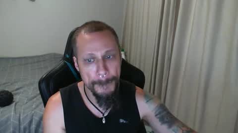 Snapshot of matchy666 chatting on February 20, 7:34 am Matchy online show from February 20, 7:34 am