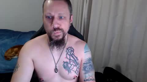 Snapshot of matchy666 chatting on October 9, 5:12 am Matchy online show from October 9, 5:12 am