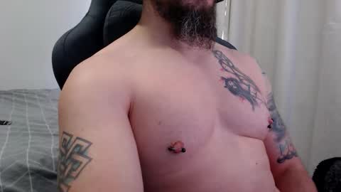 Snapshot of matchy666 chatting on October 12, 9:42 pm Matchy online show from October 12, 9:42 pm