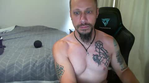 Snapshot of matchy666 chatting on February 24, 6:16 am Matchy online show from February 24, 6:16 am