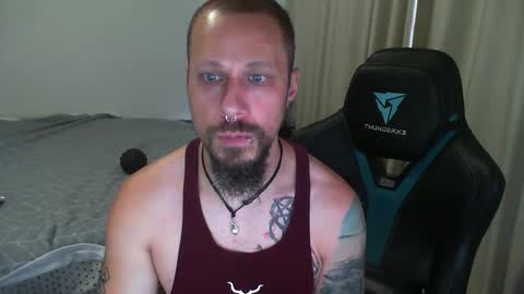 Snapshot of matchy666 chatting on January 21, 5:39 am Matchy online show from January 21, 5:39 am