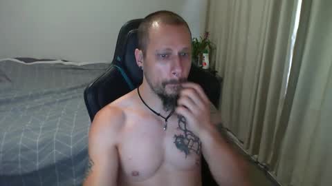 Snapshot of matchy666 chatting on February 11, 6:40 am Matchy online show from February 11, 6:40 am