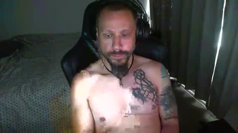 Snapshot of matchy666 chatting on December 9, 2:24 am Matchy online show from December 9, 2:24 am