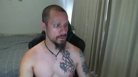 Snapshot of matchy666 chatting on January 24, 5:42 am Matchy online show from January 24, 5:42 am