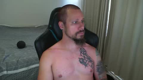 Snapshot of matchy666 chatting on January 4, 1:10 am Matchy online show from January 4, 1:10 am