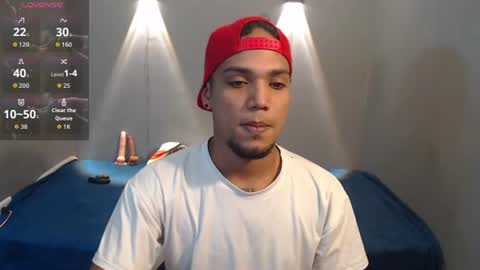 Mateo and Noah online show from July 7, 8:34 pm