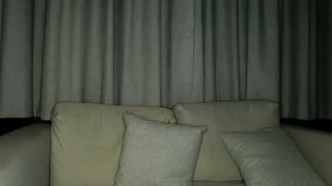 mateo_zeus online show from December 6, 6:50 pm