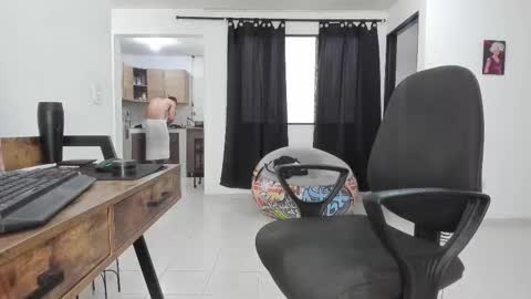 Matheus     online show from February 18, 8:50 pm