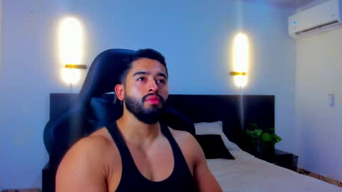 Mathew Flintt  online show from April 12, 1:53 am