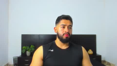 Mathew Flintt  online show from September 24, 9:46 pm