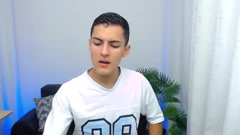 Matias online show from October 3, 2:44 pm