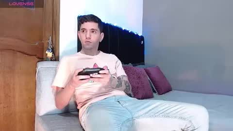 ---Matteo--- online show from January 8, 4:28 am