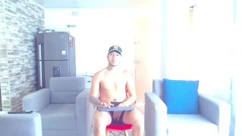 Snapshot of matteo_leto chatting on September 25, 12:26 pm matteo_leto online show from September 25, 12:26 pm