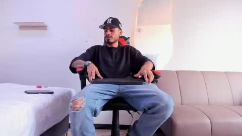 Matthew online show from March 21, 8:46 pm