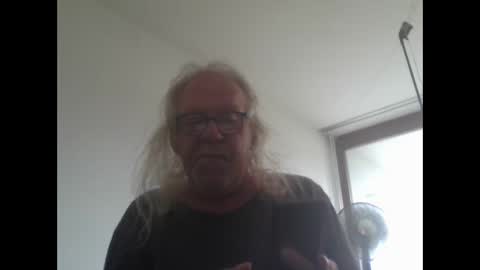 Snapshot of matthy60 chatting on October 5, 12:53 pm Matthias online show from October 5, 12:53 pm