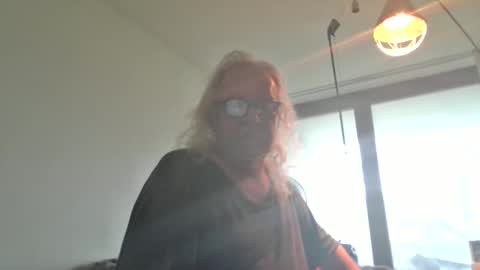 Snapshot of matthy60 chatting on October 28, 8:50 am Matthias online show from October 28, 8:50 am