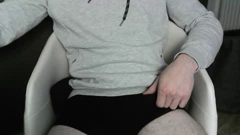 Max online show from March 13, 4:57 pm