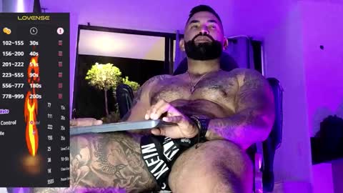 max__prada online show from February 5, 2:18 am