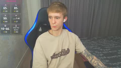 Snapshot of max_gen chatting on January 31, 11:13 pm Max Gen with tats 24years  And Ethan without tats 20 years online show from January 31, 11:13 pm