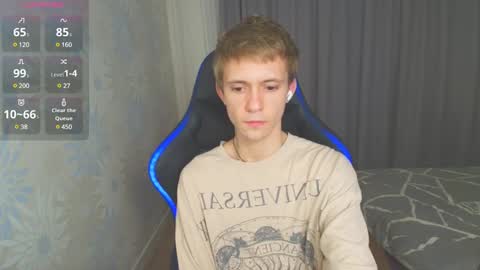 Snapshot of max_gen chatting on January 27, 10:38 pm Max Gen with tats 24years  And Ethan without tats 20 years online show from January 27, 10:38 pm