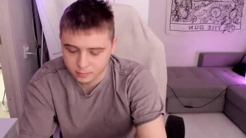 Max online show from February 9, 6:51 am