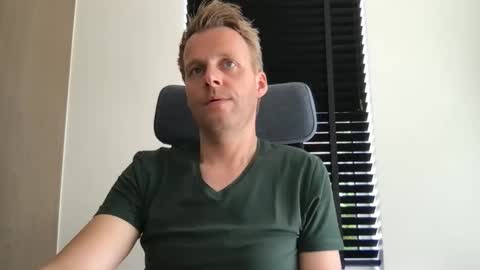 Max take off clothes online show from September 12, 11:43 am