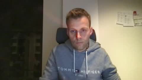 Max take off clothes online show from January 28, 6:39 pm