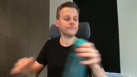 Max take off clothes online show from February 21, 7:55 am