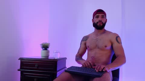 max_xl_ online show from January 31, 2:28 pm