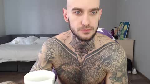 Maximus Fox online show from March 11, 6:32 am