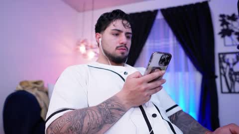 Maximo online show from April 7, 5:51 am