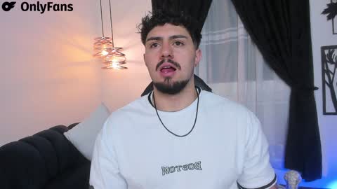 Maximo online show from February 3, 5:40 am