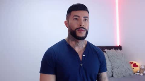 Snapshot of maximus_golden chatting on October 26, 4:14 am Independent Model online show from October 26, 4:14 am