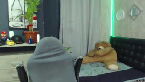 maximus online show from December 9, 11:41 pm