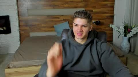 MaxKaiden online show from March 30, 4:35 am