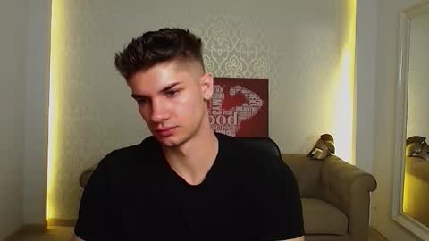 MaxKaiden online show from September 21, 9:20 am