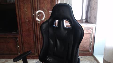 Max online show from February 17, 12:59 pm