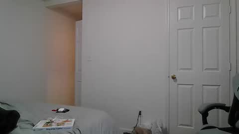 Max Ryder online show from December 19, 8:00 am