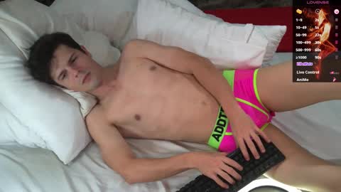 Max online show from October 28, 2:58 am