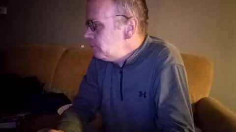 mcfly1973 online show from October 17, 8:29 am