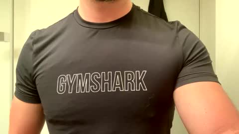 mcr8080 online show from January 30, 6:46 am