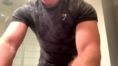 mcr8080 online show from December 30, 6:31 am