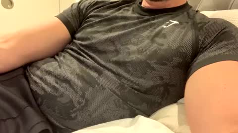 mcr8080 online show from December 28, 10:55 pm