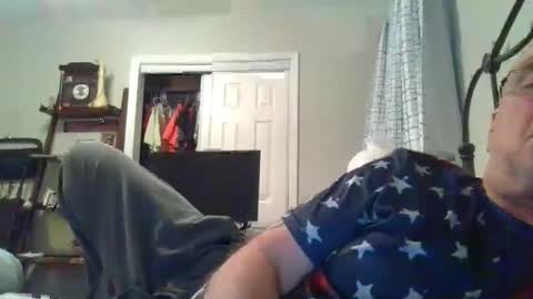 Snapshot of medic243 chatting on December 5, 12:22 pm Medicineman online show from December 5, 12:22 pm