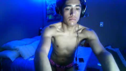 Snapshot of meekthetwink181 chatting on February 23, 9:50 am MeekTheTwink18 online show from February 23, 9:50 am