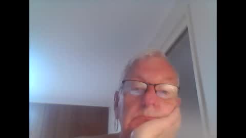 Snapshot of melbourne000 chatting on December 4, 4:32 am melbourne000 online show from December 4, 4:32 am