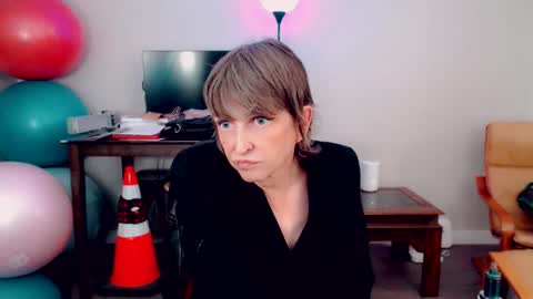 Snapshot of melhoho chatting on November 2, 7:01 am Snow Hobot online show from November 2, 7:01 am