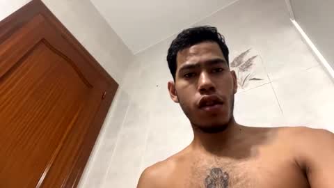 memolesta13 online show from January 17, 10:11 am