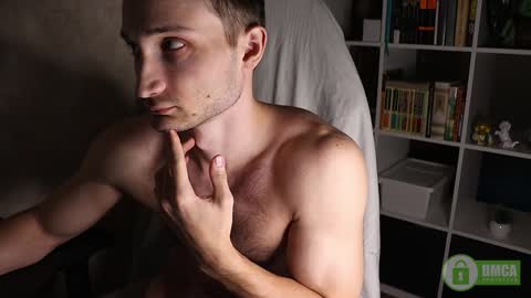 Snapshot of memuro_one chatting on December 3, 7:41 am Nick online show from December 3, 7:41 am