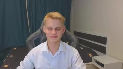 Mickey online show from November 15, 2:52 pm